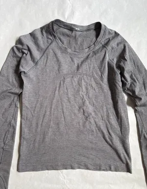 Lululemon Swiftly Tech Long Sleeve thumbnail 1