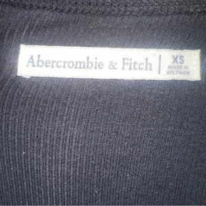 Vintage Y2K Abercrombie & Fitch Cropped Ribbed Tank Top! thumbnail 3