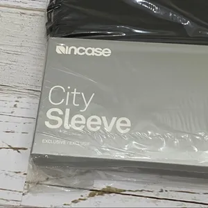 Incase City Sleeve Black 11” MacBook Air Case thumbnail 6