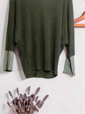 BiBi Olive Green Waffle Knit Dolman Sleeve Top Size Large NWOT thumbnail 5