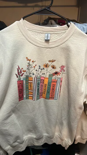 Taylor Swift Crewneck thumbnail 1