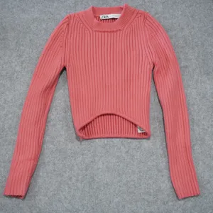 Zara Size Small Ribbed Knit Crop Top Pink Excellent Curved Hem Long Sleeve thumbnail 1