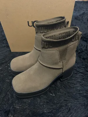 UGG Moxy Chelsea brown suede waterproof heeled boots shoes women’s 9 new thumbnail 2