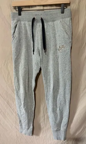 Nike joggers thumbnail 1