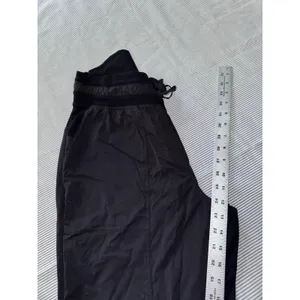 Lululemon Women's Dance Studio Crop Black Size‎ 12 thumbnail 8