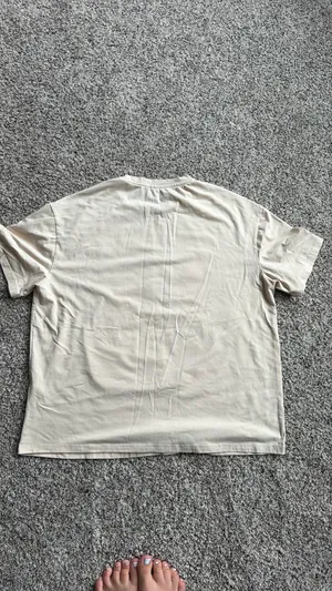 Shein Medium Graphic Tee thumbnail 4