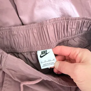 Nike Essentials High Rise Trousers Sz XS thumbnail 4