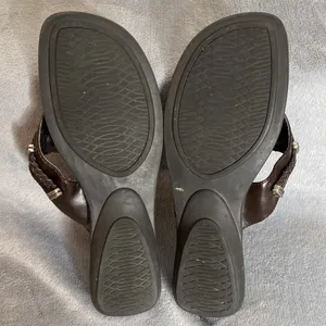 Women’s White Mountain Brown Cezar Silver Medallion Slip-on Sandal Shoes 9 thumbnail 11