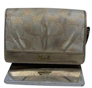 Coach Women's Gold Tan Wallet thumbnail 1
