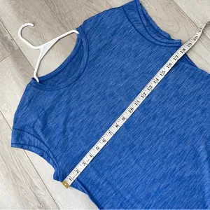 Lululemon Lightweight Top pedal to the medal short sleeve womens Blue (size 8) thumbnail 3