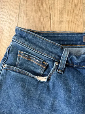 Levi’s 512 Perfectly Shaping Bootcut Jeans Medium Wash Stretch Denim thumbnail 3