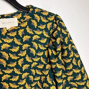 Mellóday puffed sleeve blouse green, yellow‎ size small thumbnail 4