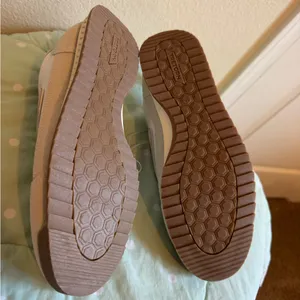 NWT Tretorn Hailey Women's Pink and Cream Sneakers size 9 thumbnail 9