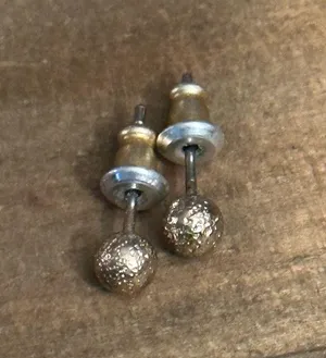 Gold tone stud earring lot thumbnail 4