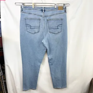 American Eagle Plus Size 18 Jeans Mom Light Wash‎ Blue High Rise Relaxed 633 thumbnail 2