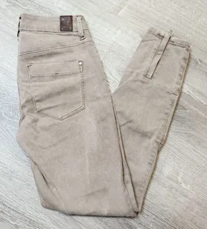 •GUESS• MOTO SKINNY JEANS thumbnail 1