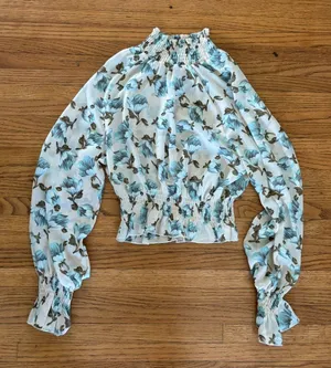 Diffuse Floral Top Blue Size 6 thumbnail 1