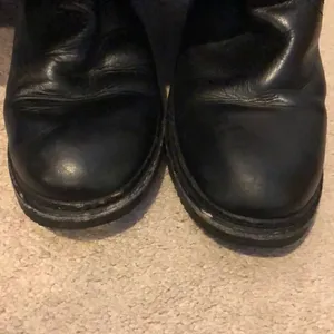 Tory Burch Black Leather Fur Lined Winter Ankle Boots Size 6 Slip On Quilted thumbnail 5