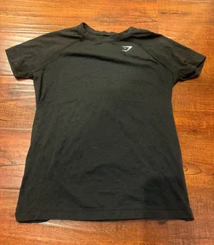 Gymshark Shirt thumbnail 1