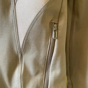 XS Under Armour heat gear gray and white sweat jacket thumbnail 5