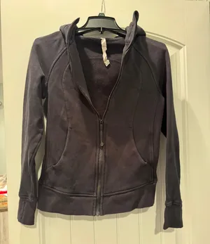 Lululemon Scuba Full Zip Regular Length Size 6 thumbnail 2