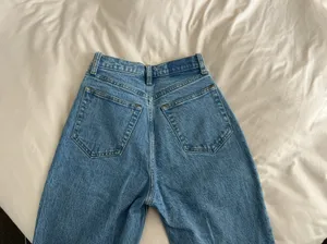 Abercrombie High Rise Jeans thumbnail 4