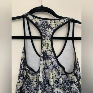 Lululemon racerback tank top thumbnail 2