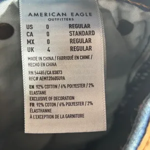 American Eagle Outfitters Hi‎ Rise Crop Flare Jeans Dark Wash Size 0 thumbnail 5