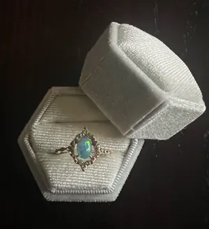 Gorgeous Golden Iridescent Ring Size 7 Gold thumbnail 1