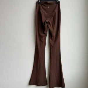 Lululemon Align Mini-Flared Pant 32” Roasted Brown 4 thumbnail 3