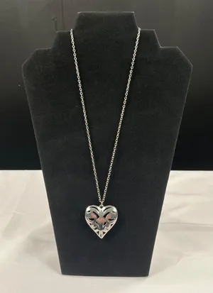 Vampire Diaries SKU 7847 Caroline Forbes Antique Silver Open Heart Chain & Penda thumbnail 1