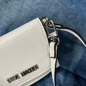 STEVE MADDEN Credit Card/ID Wallet with Wrist Strap White-OS thumbnail 3