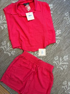 NWT Kittenish Bright Pink Sleeveless Collared Shorts Set thumbnail 4