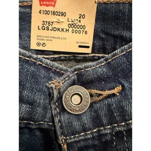 Levis 505 Straight Leg Jeans Womens 8 L Dark Wash Denim Stretch New NWT thumbnail 4