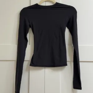 NWT Skims Fits Everybody Long Sleeve T-Shirt XXS thumbnail 2