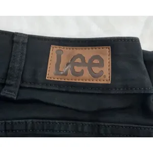 Lee Women's Relaxed Fit Straight Leg Mid Rise Jeans 305-1884 Size 22W Short Peti thumbnail 8