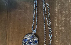Silver tone round druzy pendant necklace thumbnail 2