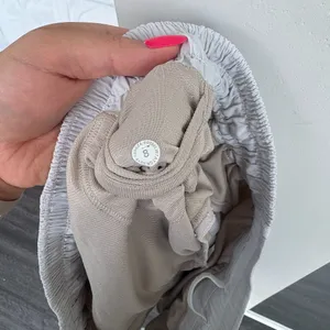 lululemon hotty hot 2.5 inch thumbnail 3