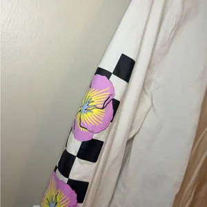 Vans Women's White and Black Shirt thumbnail 7