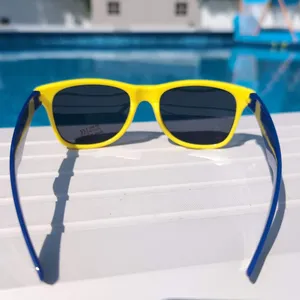 Cupcake Wine Vineyards Yellow & Blue Choose Joy Branded 400 UV Sunglasses - NWOT thumbnail 10