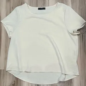 21 Saints Cream Lightweight Short Sleeve Shirt Women’s XL thumbnail 1