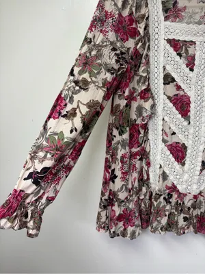 Entro Women's Sz L Floral Lace Boho Cream Pink Bell Sleeve Top thumbnail 2