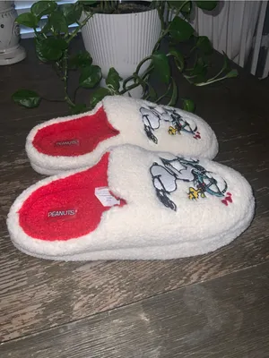 Peanuts Cream Slip-On Slippers with Snoopy Riding A Bicycle Size Lg thumbnail 3