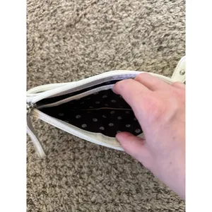 Elle Women's‎ White Clutch with Wristlet strap 10"x 6" thumbnail 7