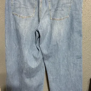American Eagle Outfitters Stretch Low-Rise Baggy Wide-Leg Jeans thumbnail 4