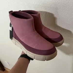 SOREL Explorer III Slip-On Waterproof Boots in Maeve NEW EU39 thumbnail 2