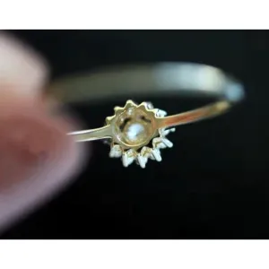 14k Gold Filled Micro Simulated Diamond Sunflower Ring‎ Size 7 thumbnail 14