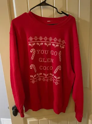 Red Crewneck Size XL thumbnail 1