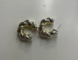 Pack of Gold Earringa thumbnail 1