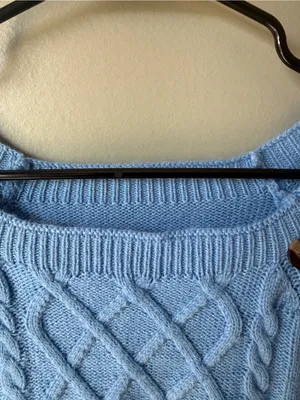 Cable Knit Sweater Blue Women’s Medium Button Shoulder Cozy Knit thumbnail 6